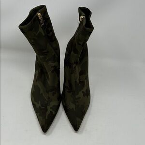 NWOT Good American Green Camouflage Heeled Boots